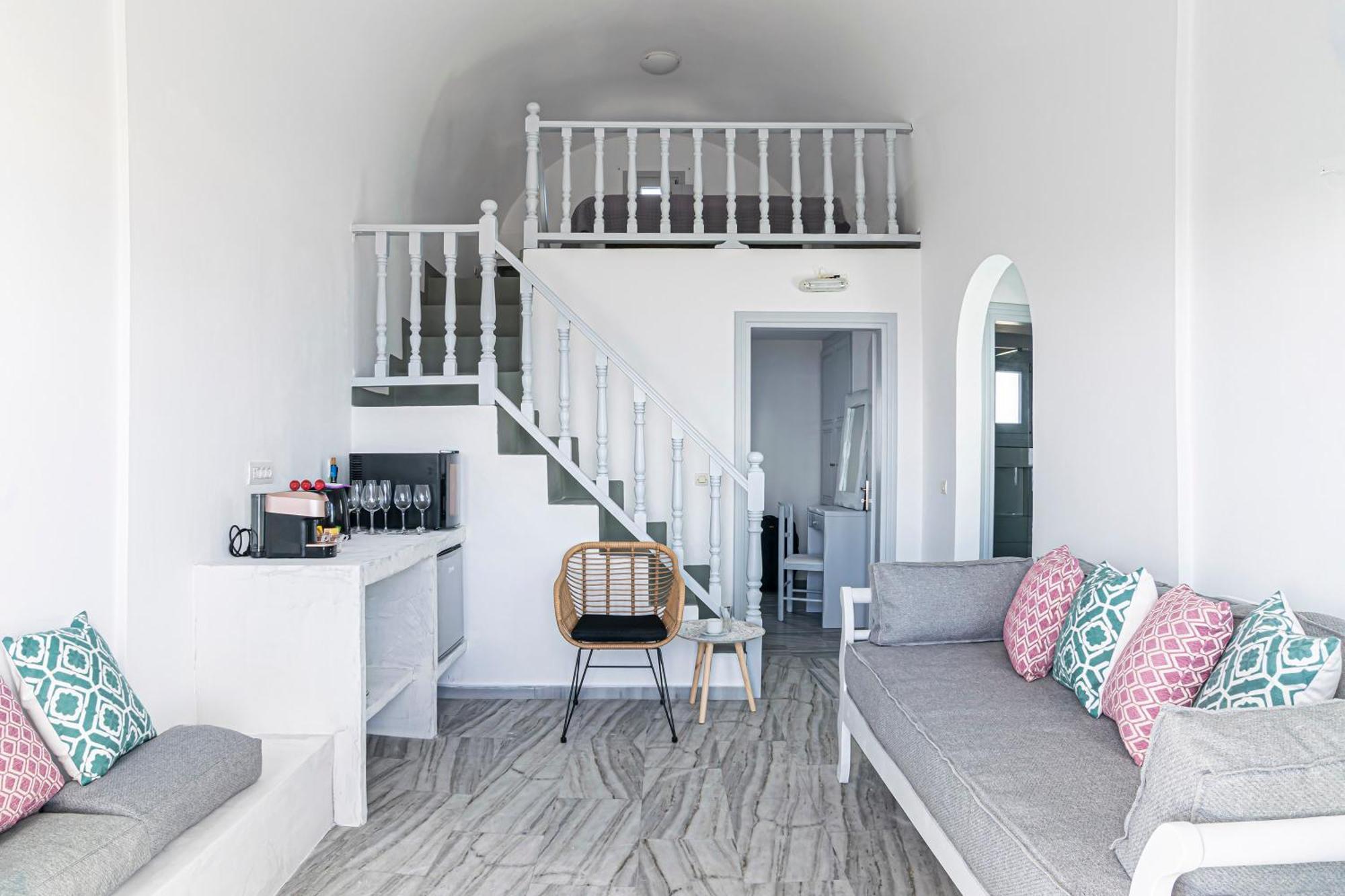 Phaos Santorini Suites อิเมโรวิยอน ภายนอก รูปภาพ