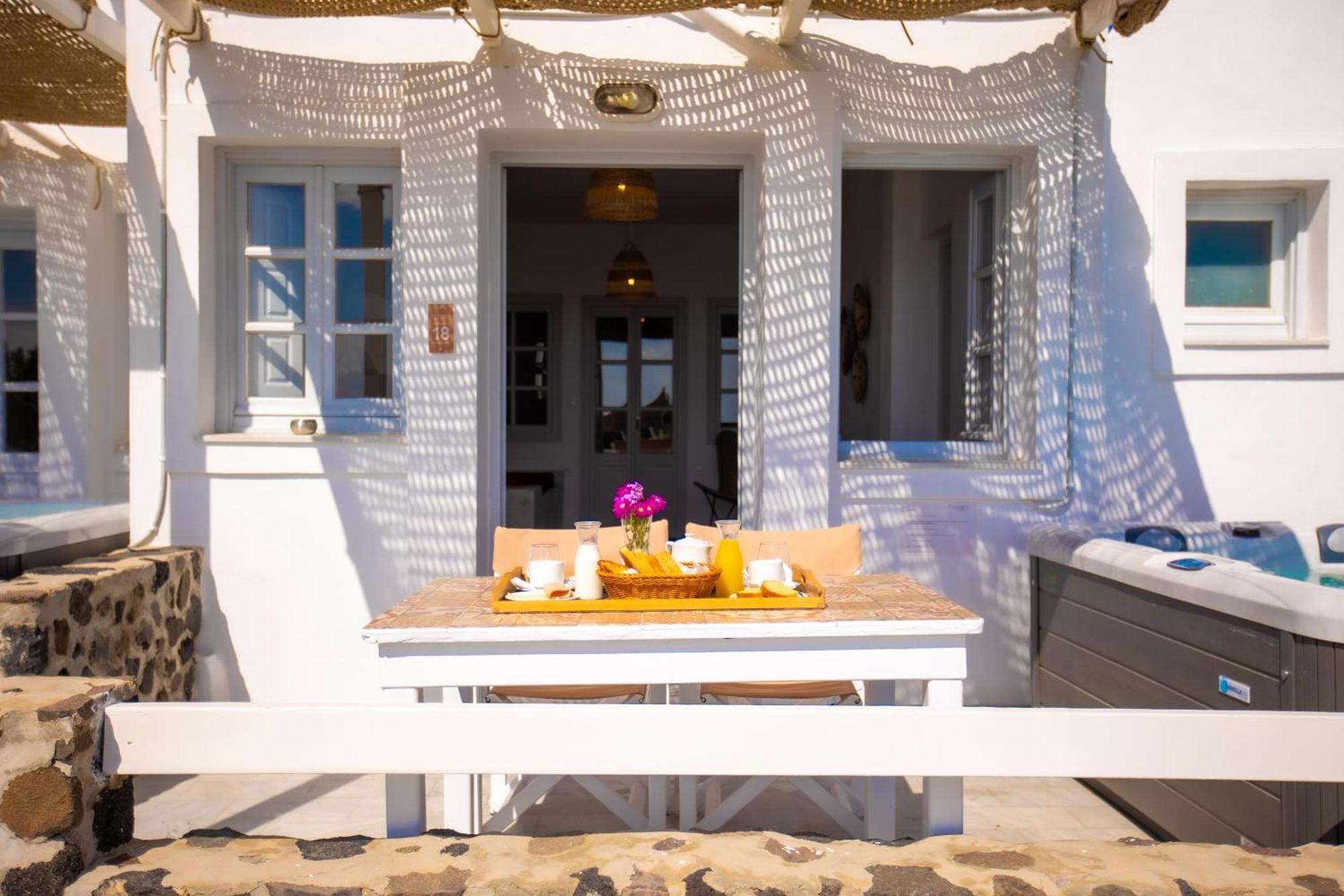 Phaos Santorini Suites อิเมโรวิยอน ภายนอก รูปภาพ