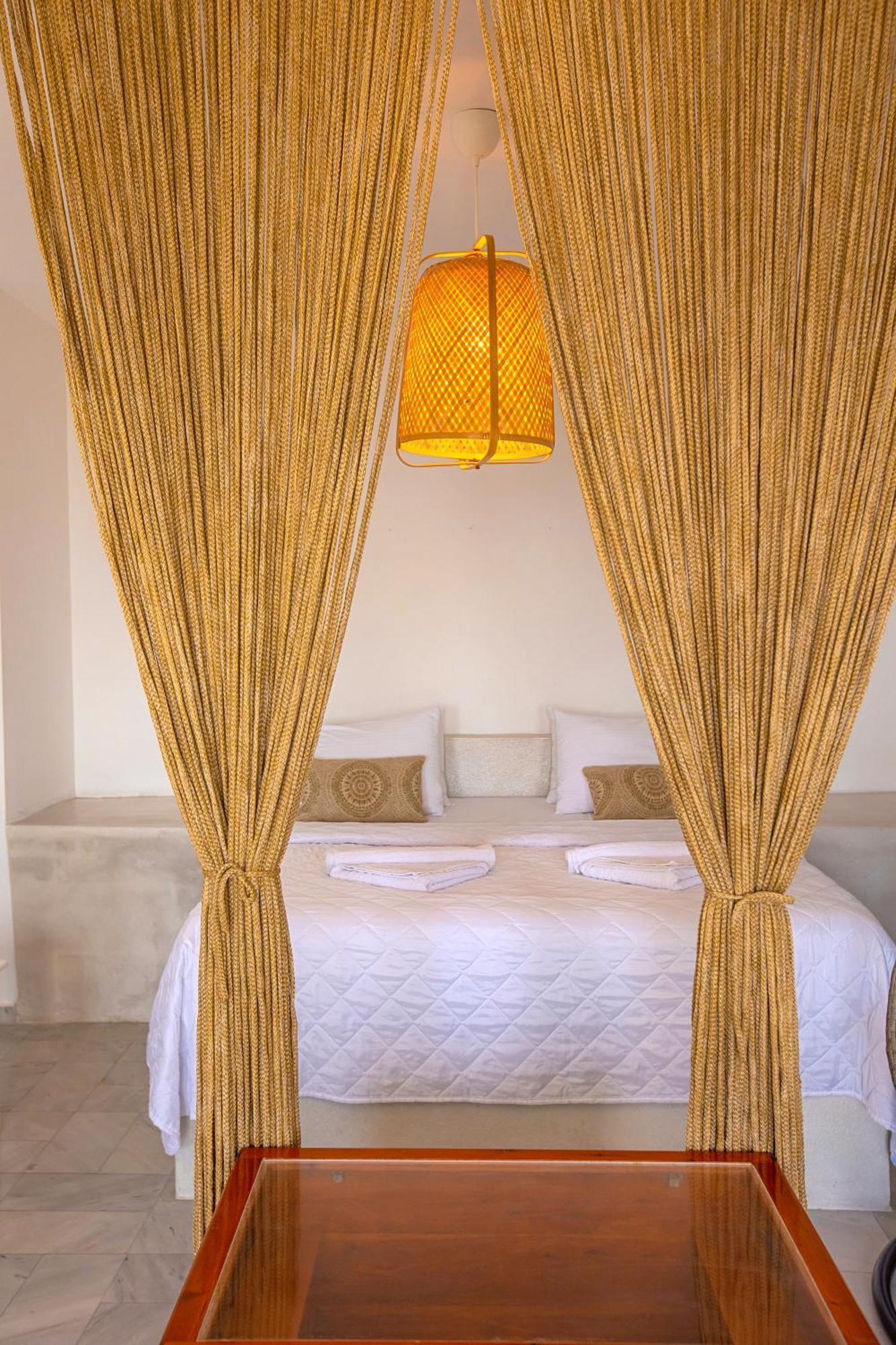 Phaos Santorini Suites อิเมโรวิยอน ภายนอก รูปภาพ